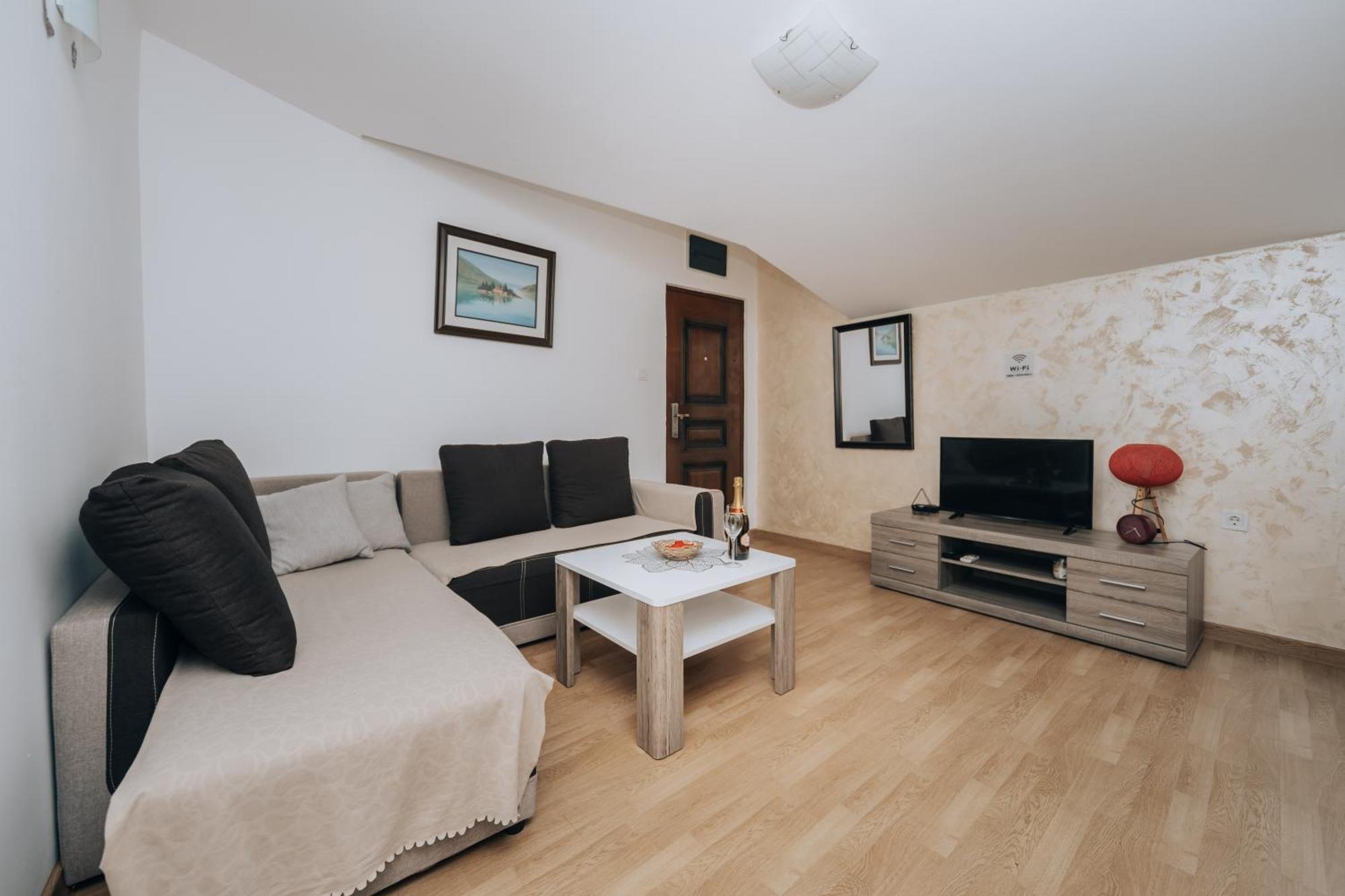 Paradise Bay Apartman *