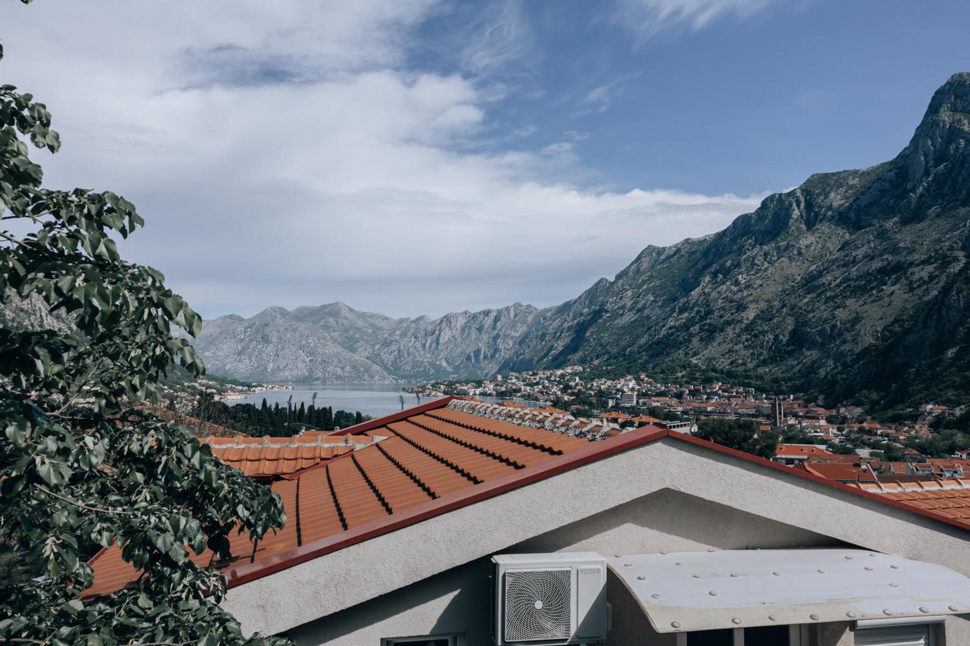 Paradise Bay * Kotor