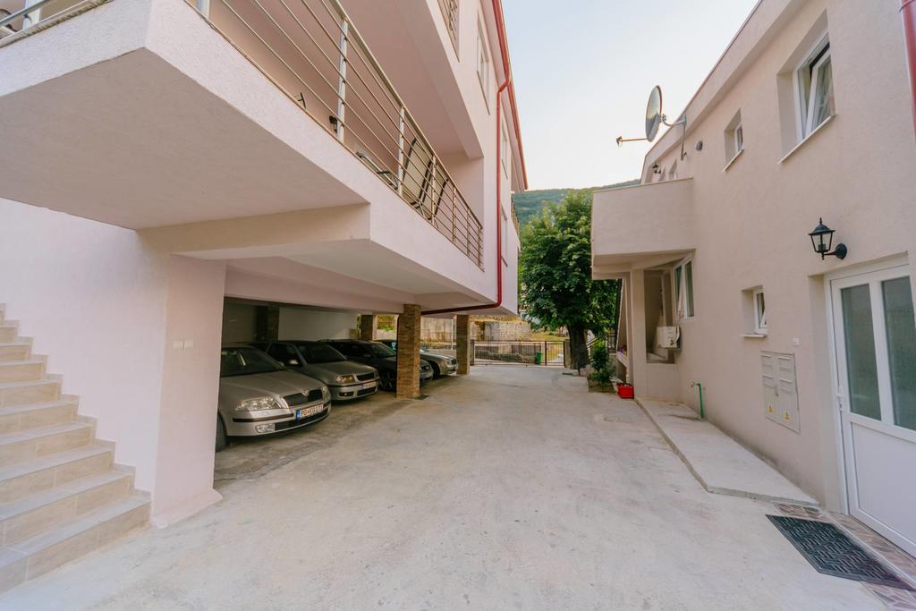 Paradise Bay Apartman *